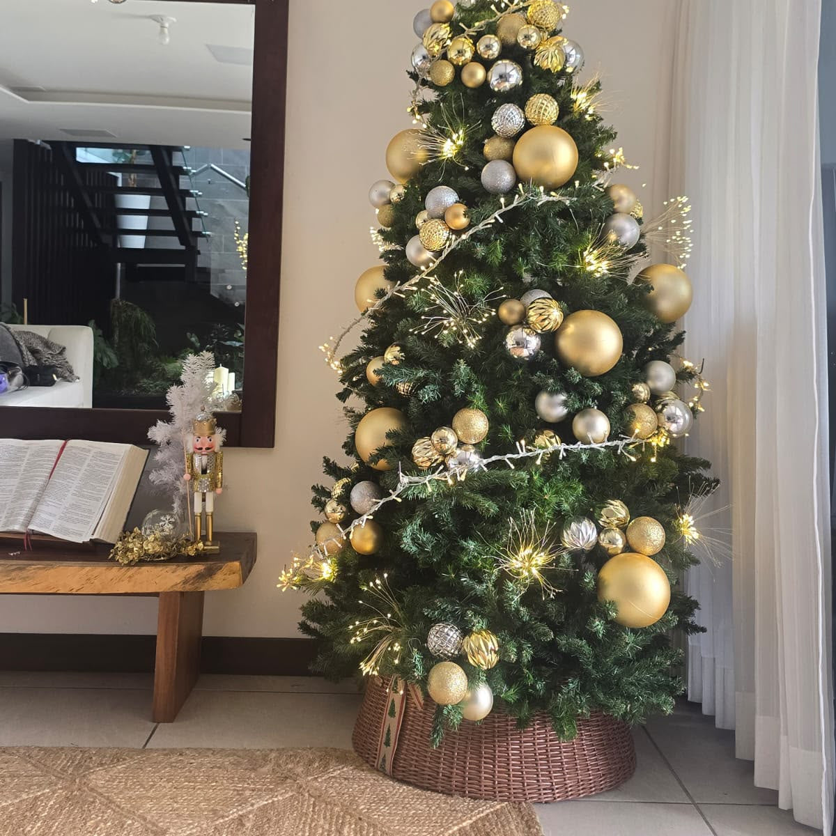 Base de Árbol de Navidad - Elegancia duradera